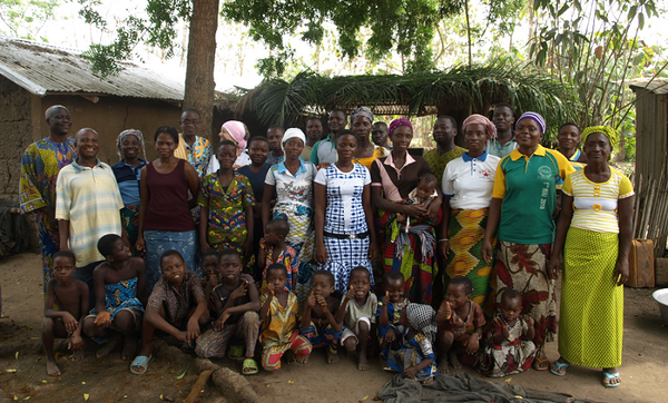 Women empowerment through photovoltaic lighting in Lokotomé