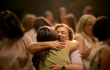 Acompañamiento integral a mujeres con cáncer de mama