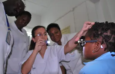 Mejora de la salud ocular en Mozambique