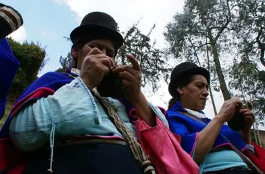 Empoderamiento de mujeres indígenas artesanas en Colombia