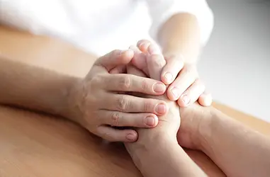 Atención a las personas con cáncer y a sus familias