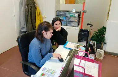 Acompañamiento a las personas autistas y sus familias