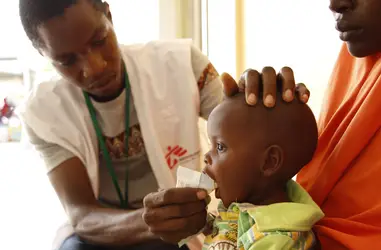 Luchar contra la desnutrición infantil