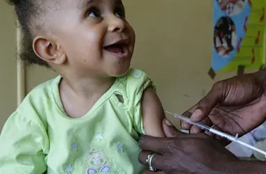 Ayuda a la vacunación infantil en países en desarrollo
