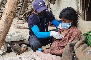 Atención médica en Humla