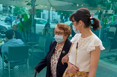 Ayuda a las personas mayores en situación vulnerable