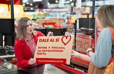 Ayuda a personas con enfermedades raras y sus familiares