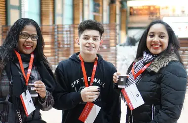 Ayuda a la inserción laboral de los jóvenes