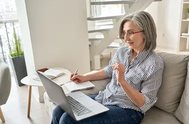 Atención a personas cuidadoras de un familiar con Alzheimer