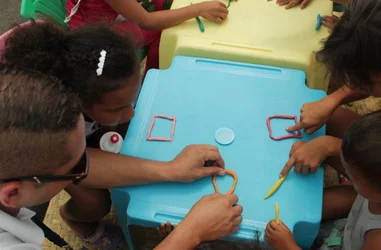 Construcción de una escuela para 120 alumnos en Las Gilces