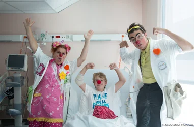 Visitas de los Doctores Sonrisa a niños hospitalizados