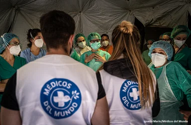 Ellas juegan contra el COVID-19