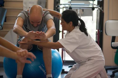 Apoyo a las personas las personas con enfermedades neurodegenerativas y neuromusculares