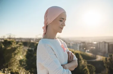 Atención integral a mujeres con cáncer de mama