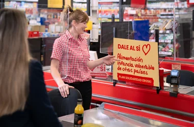 Lucha contra la desnutrición infantil en el mundo