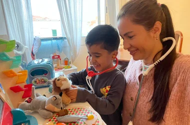 Vivienda y apoyo educativo para una infancia segura