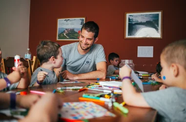 Soporte escolar en centros de acogida