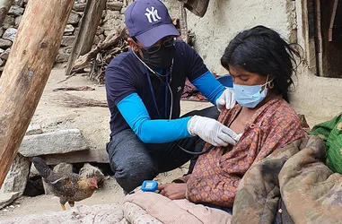 Atención médica en Humla