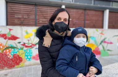 Ayuda a menores con cáncer y sus familias para que puedan tener una atención psicosocial integral