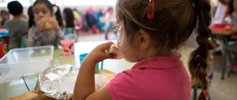 Combatir la desnutrición infantil