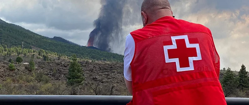 Ayuda a las personas evacuadas en La Palma