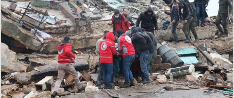 Esperanza bajo los escombros.