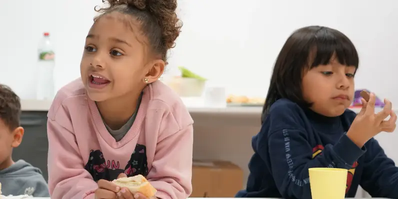 Meriendas saludables para niños y niñas en situación vulnerable