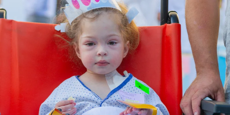 Para madres cuidadoras: Talleres de inserción socio laboral y apoyo psicológico.