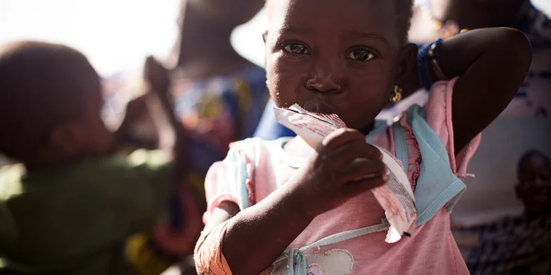 Acción humanitaria para la desnutrición infantil en África