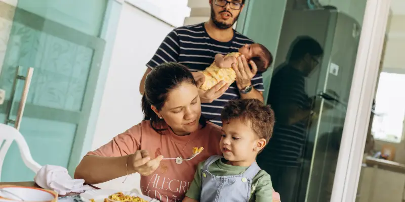 Fortaleciendo hogares: atención de necesidades básicas a familias en situación de riesgo o exclusión social